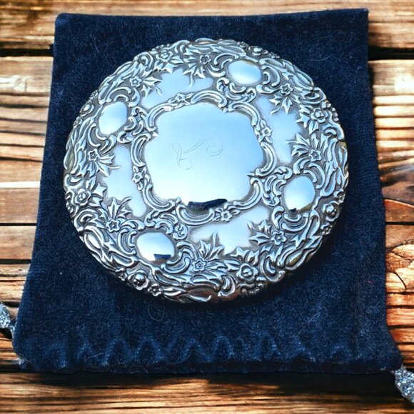 VINTAGE "L" Embossed Pocket Mirror 3 1/4" Round Ornate Victorian Style - Picture 6 of 8